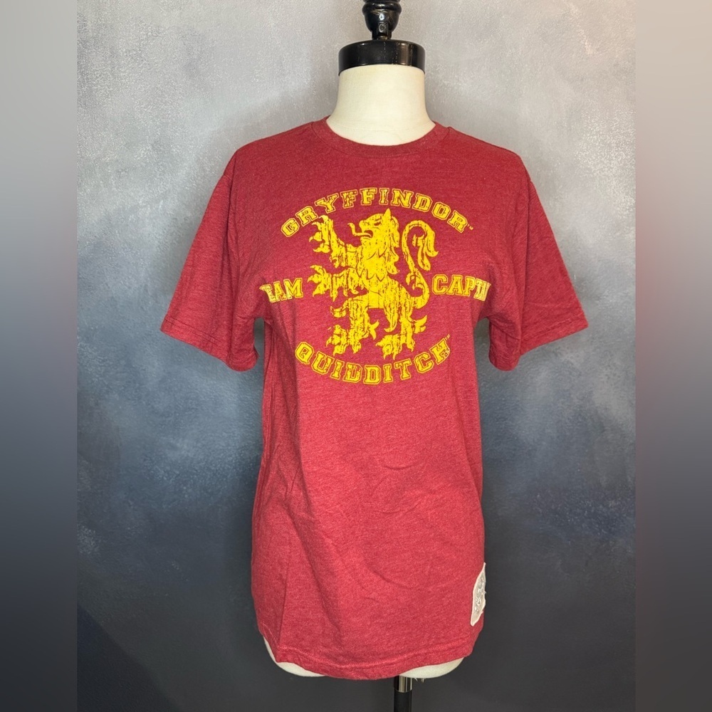 Harry Potter Gryffindor Quidditch Team Captain T-Shirt - Universal Studios
